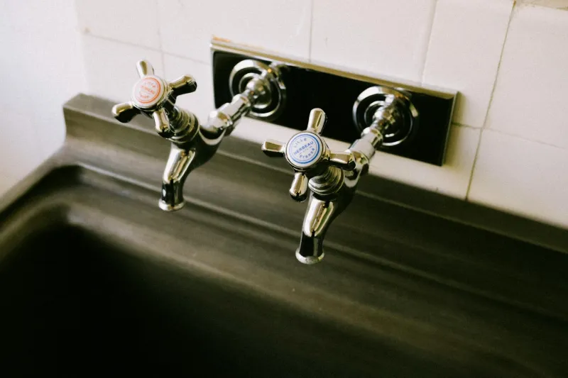 From Fountain to Filter: How America Lost Faith in the Simple Glass of Water
