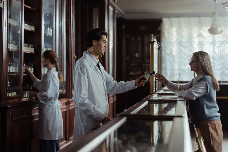 The Man Behind the Counter Who Knew More Than Your Doctor